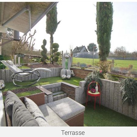 Beste Lage In Bochum Sehr Hochwertige, Individuelle Wohnung Als Hotelalternative Mit Suedterrasse, Pkw-Stellplatz, Wallbox U.V.M. Ngoại thất bức ảnh